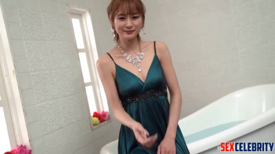 Pretty japanese babe wants you to take off her stockings フェイクポルノ ポルノ