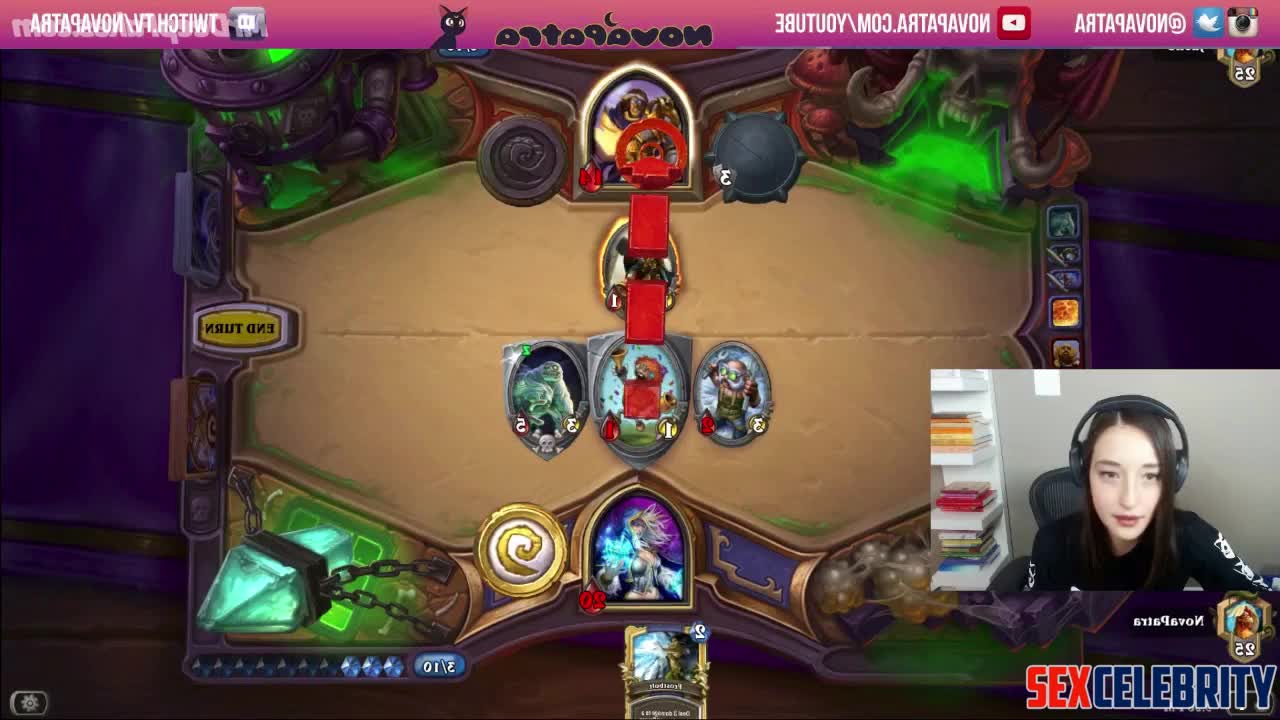 Brunette masturbating on her favorite porn live - PqueeN solo porn - DeepFakesCeleb