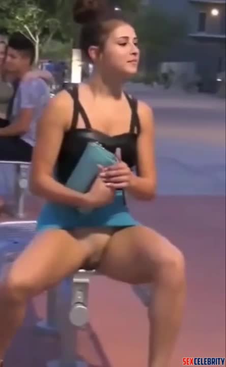 Hot Latina AI Jackie Guerrido upskirt flash - DeepFakesCeleb