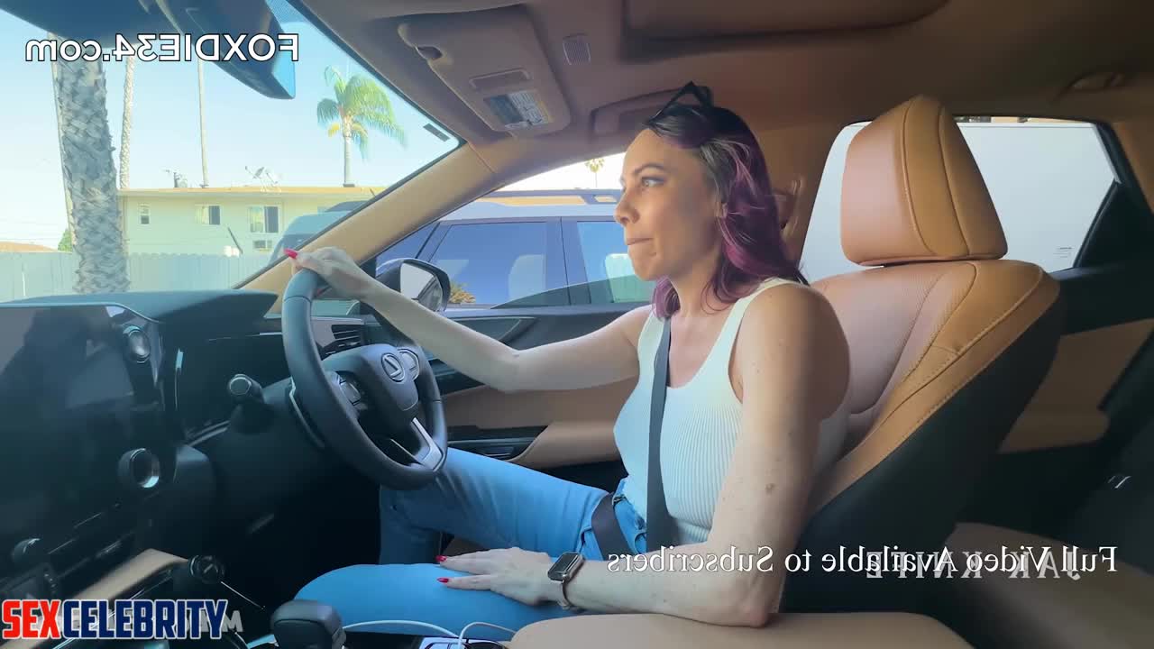 Lauren Cohan asked him to watch her while she took a shower, adult tapes - DeepFakesCeleb