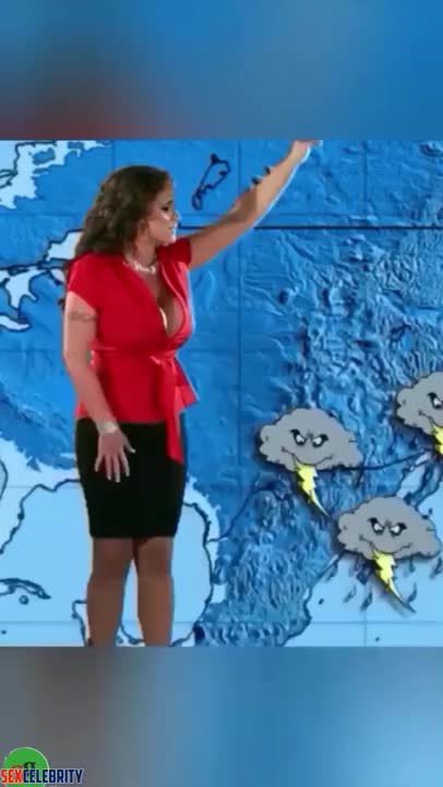 AI Jackie Guerrido shows off her big boobs - DeepFakesCeleb