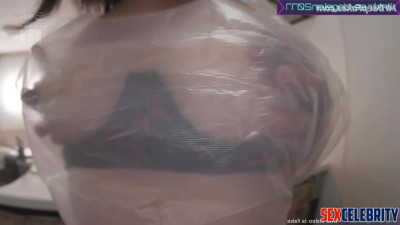 He licked her ass in ragged pantyhose - Hanni (하니 뉴진스) internet celebrity - DeepFakesCeleb