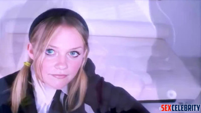 Blonde squirting in her fucker's mouth - Emma Bunton fetish sex tapes - DeepFakesCeleb