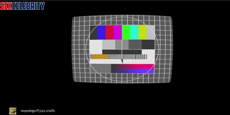 AI Margaret Qualley - She got undressed and plays with your dick