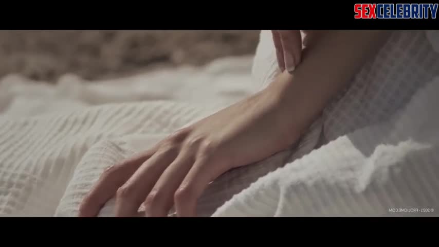 Deepfake Olivia Ruiz masturbates so well in a dream setting