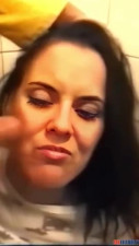 AI Amy Freeze gets a sprinkle facial - DeepFakesCeleb