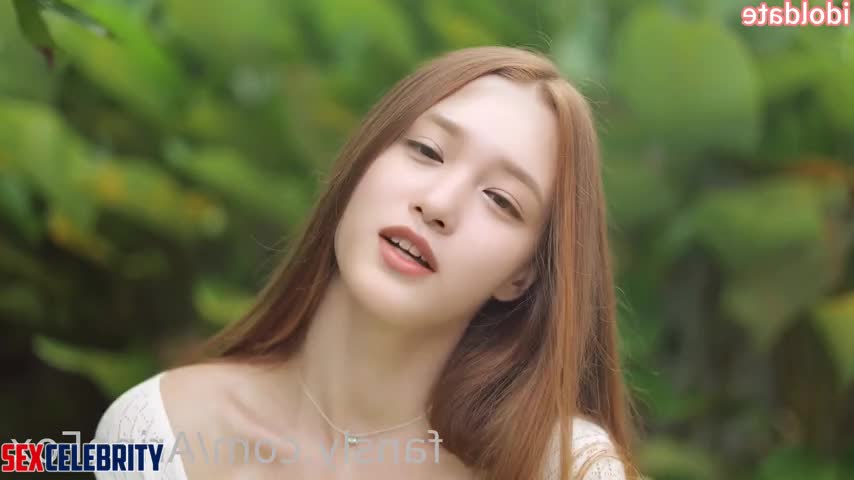 Sexy korean babe Leeseo (이서) gets fucked 아이브