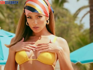 Deepfake Jennifer Lopez sexy in a yellow bikini - DeepFakesCeleb
