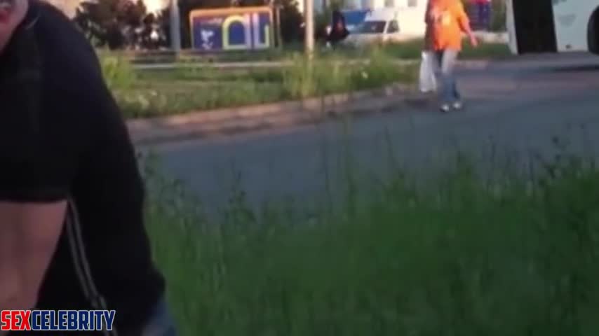 Cute Brie Larson the public slut ( Fake Porn)