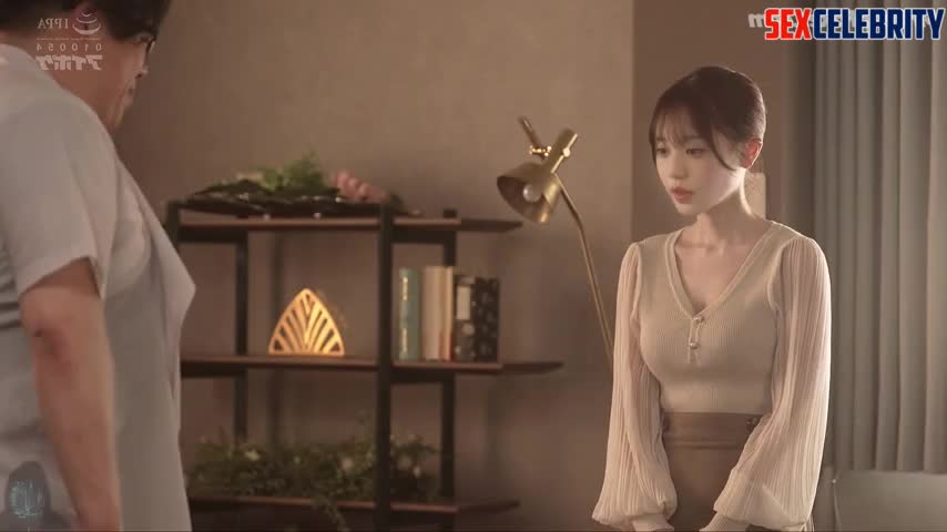 Husband watching as his friend pleasing her / Wonyoung (장원영 아이브) fakeapp