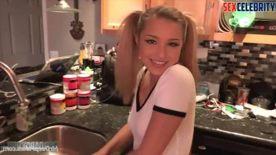 Blonde makes blowjob as a real bitch / Brooke Monk deepfake video - DeepFakesCeleb