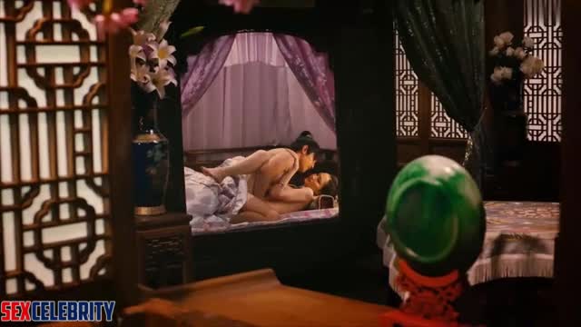 Stunning brunette Tong Liya (佟丽娅) helps the warriors to relax 人工智能