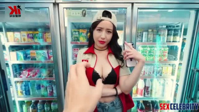 Using her pussy for free in this shop - Tong Liya 佟丽娅 假名人色情片 - DeepFakesCeleb