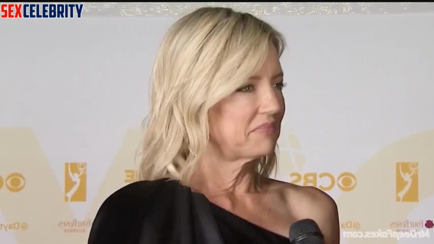 Stepmommy asked him not to cum in her pussy, fake Cynthia Watros (pov)