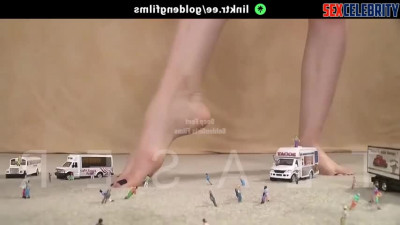 Face Swap Sadie Sink - Giantess Foot Fetish - DeepFakesCeleb