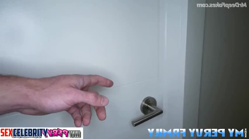 Blonde stepdaughter tempts horny stepdad - fake Olivia Holt