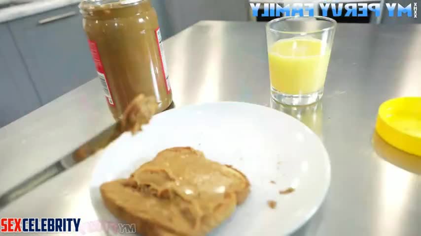 Beauty Morena Baccarin wants to be dirty in bed / fake celebrity porn