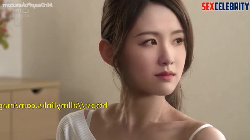 Old fart licking her wet and hairy pussy - Chen Duling (陈都灵 性爱场面) fakeapp