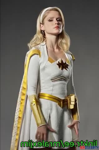 Strip-tease: Margot, Erin, Anne, Hailee, Alison, Deborah, Brie, Emilia, Scarlett