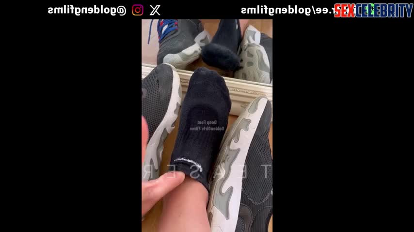 Fake Alex Morgan - Sweaty Footprints And Sniffing Stinky Sneakers Socks And Feet