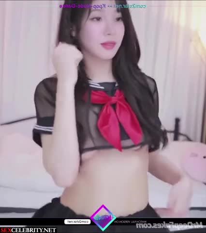 Sexy Karina 카리나 dances in see-through top aespa 에스파 sex scene/섹스 장면